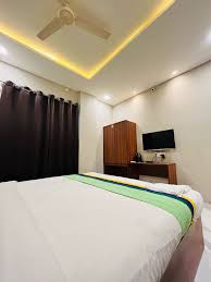 Wishotel Xpress Hotel GK Inn